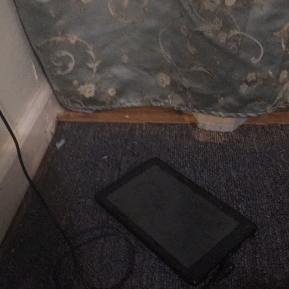 Tablet - Picture 1 of 1